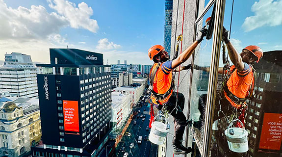 Commercial & High Rise Window Cleaning